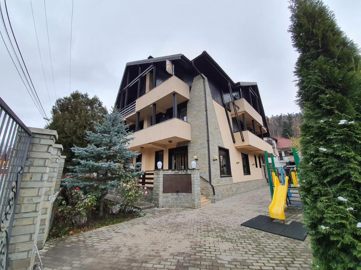 Pensiunea Public House بوستين المظهر الخارجي الصورة