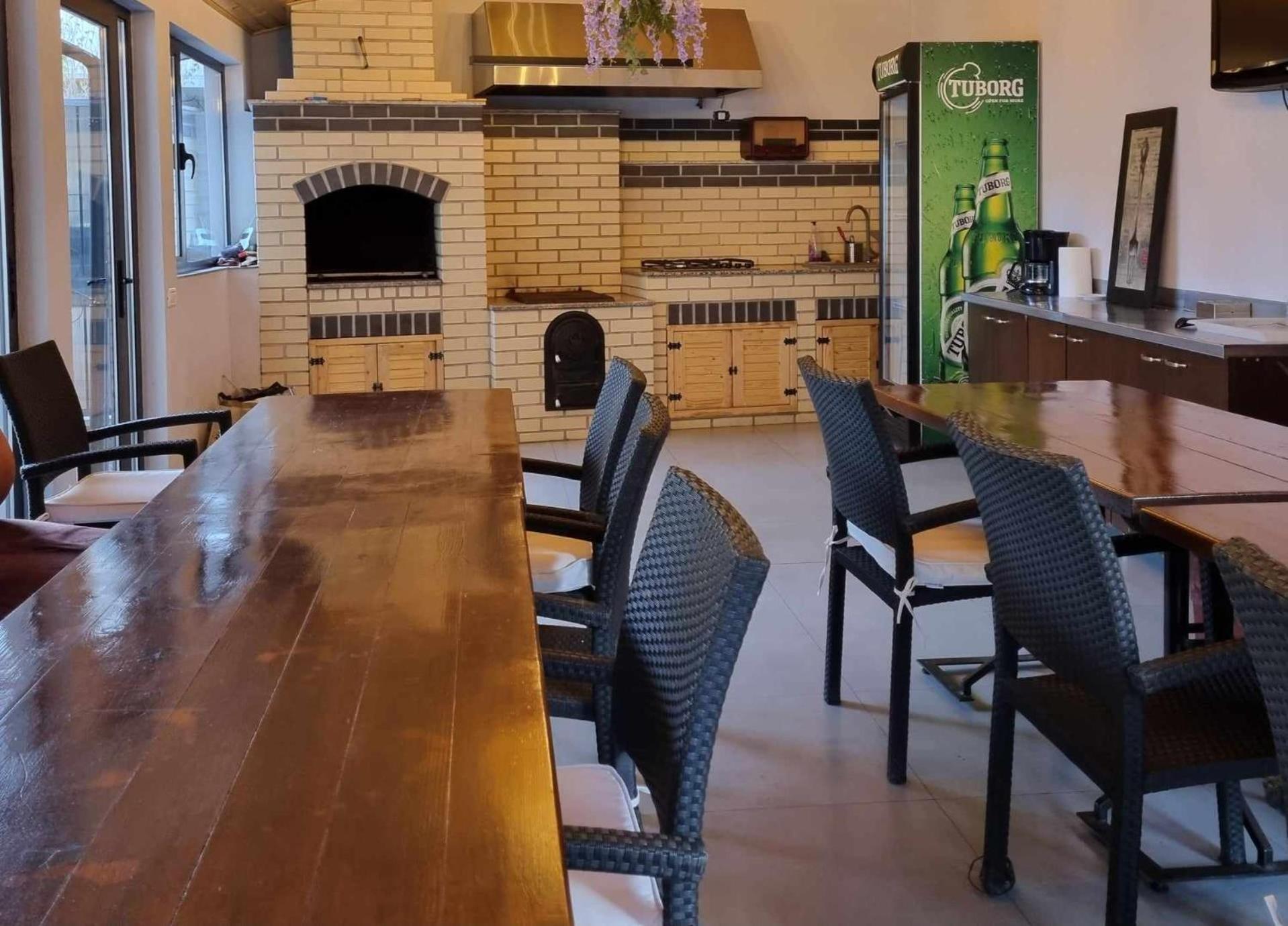 Pensiunea Public House بوستين المظهر الخارجي الصورة